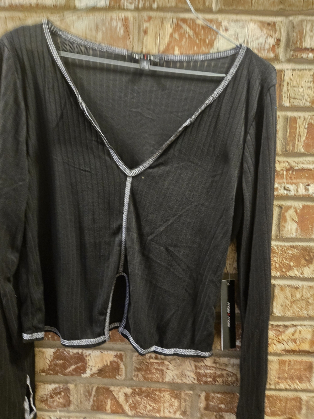 Moa Moa Women’s XL Black Ribbed Crop Top Long Sleeve Contrast Stitch NWT